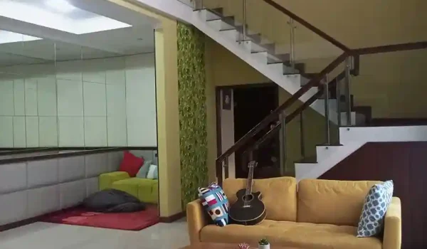 Dijual Rumah Full Furnished di Batununggal Indah Estate Bandung 9