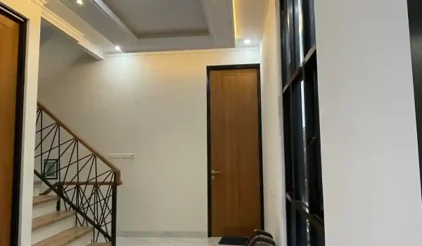 Jual Rumah Baru di Cipedak Jagakarsa Jakarta Selatan Dilengkapi Kolam Renang dan Rooftop -8