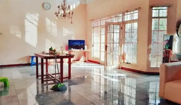Jual Rumah di Ciumbuleuit Bandung dekat UNPAR - 1