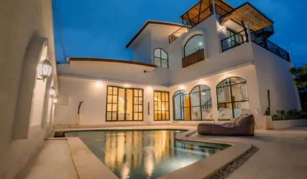 Jual Villa Mewah 2 Unit Full Furnished di Ungasan Bali _ Leasehold _ Freehold -6