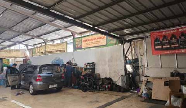 Ruko untuk Tempat Usaha di Jalan Pungkur Bandung