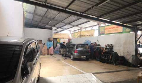 Ruko untuk Tempat Usaha di Jalan Pungkur Bandung