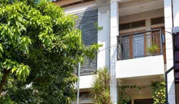 Dijual Rumah 2 Lantai Siap Huni di Cigadung Bandung