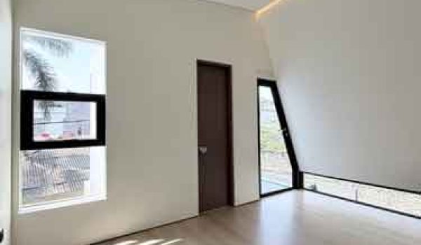 Rumah 2 Lantai di Cilandak Barat