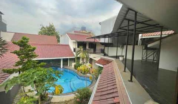 Rumah 2 Lantai di Jalan Malang Menteng Jakarta Pusat