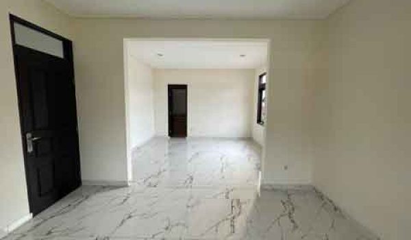 Rumah 2 Lantai di Jalan Malang Menteng Jakarta Pusat
