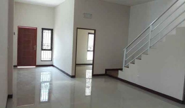 Rumah 2 Lantai di Komplek Jati Permai Inhoftank
