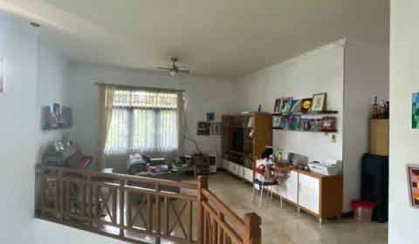 Rumah 2 Lantai di Komplek Pejaten Barat Indah Jakarta Selatan