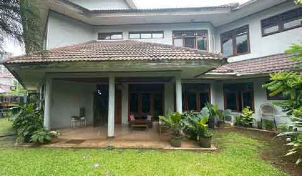 Rumah 2 Lantai di Komplek Pejaten Barat Indah Jakarta Selatan