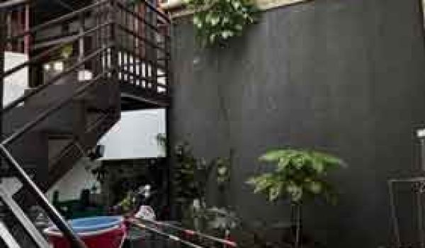 Rumah 2 Lantai di Setra Indah Bandung