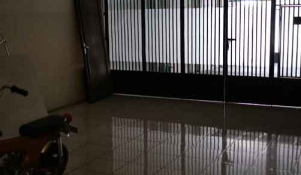 Rumah 2 Lantai di Tubagus Ismail Bandung