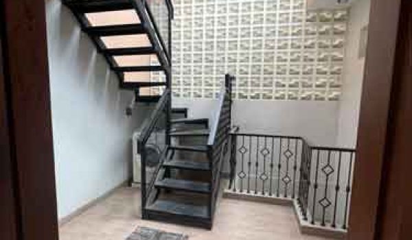 Rumah 2.5 Lantai di Cikutra Baru Bandung