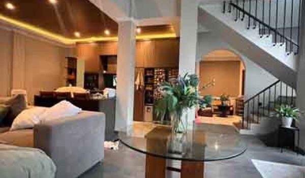 Rumah 3 Lantai di Alaya 89 Cirendeu