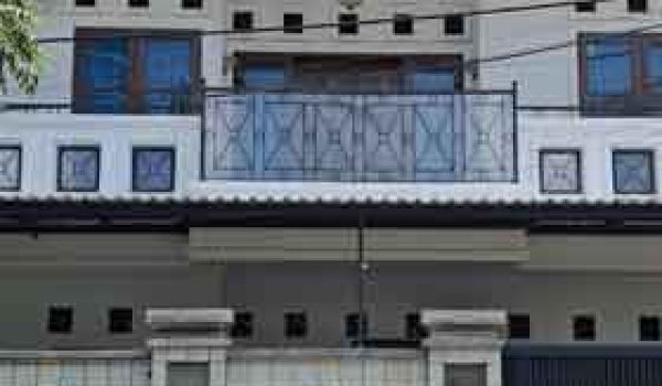 Dijual Rumah 3 Lantai di Jeruk Purut Jakarta Selatan