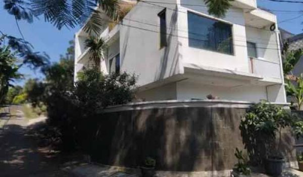 Dijual Rumah 3 Lantai di Lebak Bulus Jakarta Selatan