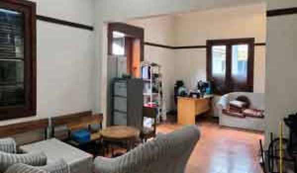 Rumah Asri di Sayap Jalan Riau Bandung