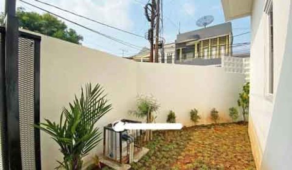 Rumah Baru di Asem Baris Tebet Jakarta Selatan