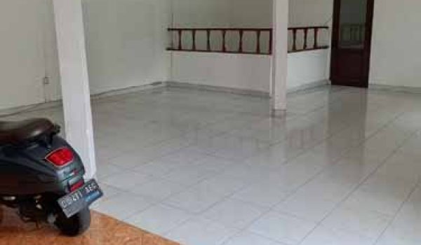 Rumah Downslope 5 Lantai di Padasuka Bandung