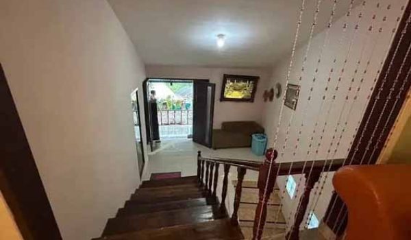 Rumah Downslope 5 Lantai di Padasuka Bandung