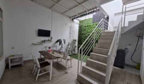 Rumah Full Furnished di Komplek Sanggar Hurip Estate Bandung