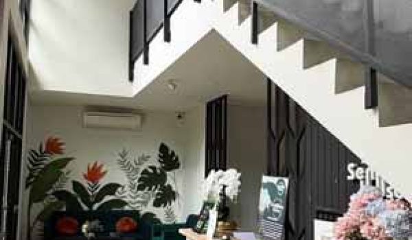 Rumah Guest House Aktif di Setrawangi Pasteur Bandung