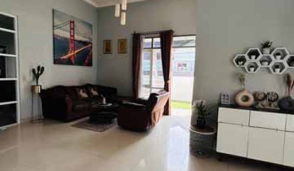 Rumah Hook di Puri Dago Mas Antapani Bandung