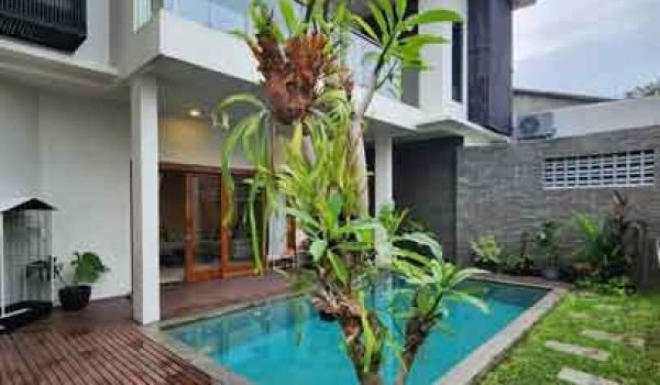Rumah Mewah Full Furnished di Pondok Labu