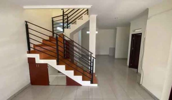 Rumah Minimalis 2 Lantai di Kawaluyaan Bandung