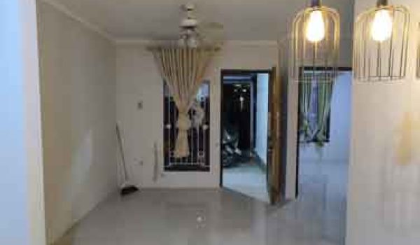 Rumah Minimalis di Bentang Artha Residence