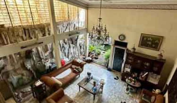Dijual Rumah Strategis di Jalan Mampang Prapatan Jakarta Selatan