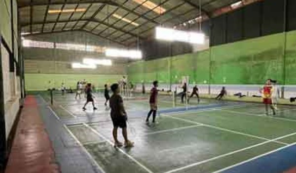 Rumah dengan Usaha Aktif di Cisitu Indah Dago Bandung