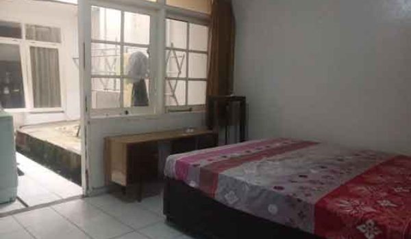 Rumah dengan Usaha Aktif di Cisitu Indah Dago Bandung