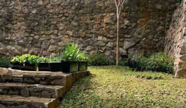 Rumah di Awiligar 2 Lantai Bandung Utara