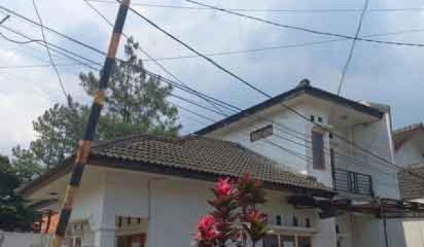 Rumah di Cijawura Girang Bandung 1,5 Lantai