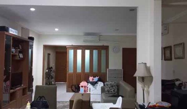 Rumah di Cilandak Jakarta Selatan 2 Lantai