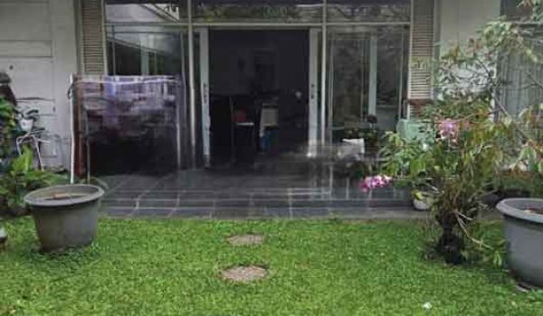 Rumah di Jalan Bengawan Bandung