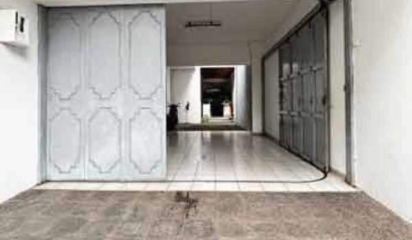 Rumah di Jalan Bengawan Bandung