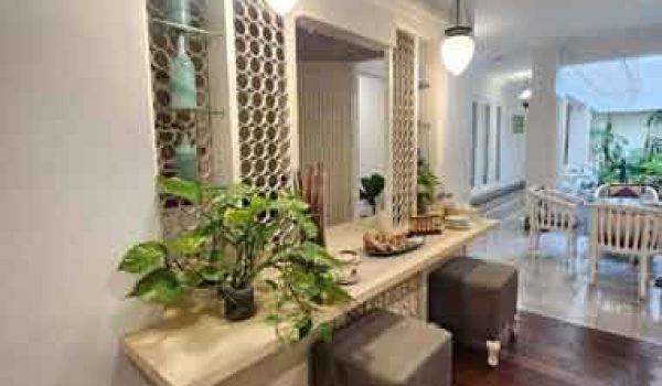 Rumah di Jalan Cikini Raya Menteng Jakarta Pusat