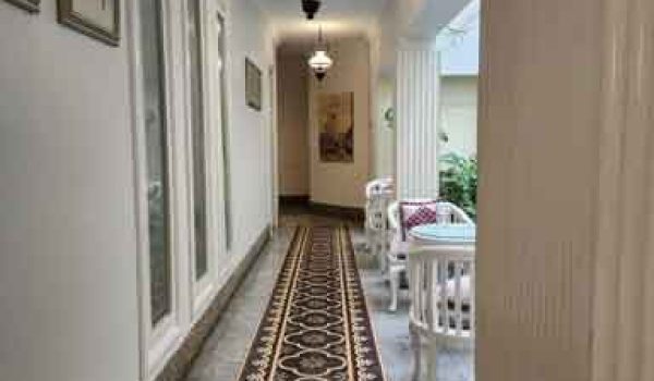 Rumah di Jalan Cikini Raya Menteng Jakarta Pusat