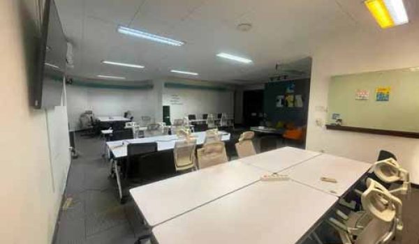 Rumah di Jalan Empu Sendok Kebayoran Baru Jakarta Selatan