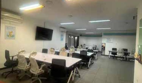 Rumah di Jalan Empu Sendok Kebayoran Baru Jakarta Selatan