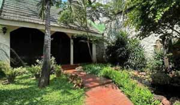 Rumah di Jalan KH. Hasyim Ashari Jakarta Pusat