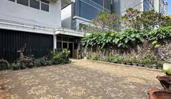 Rumah di Jalan KH. Hasyim Ashari Jakarta Pusat