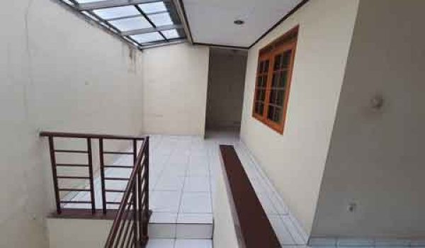 Rumah di Jalan Kembar (BKR) Bandung