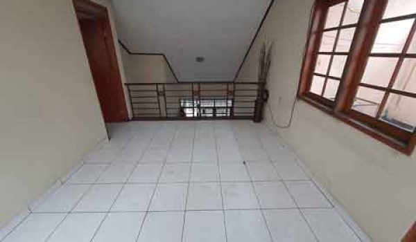 Rumah di Jalan Kembar (BKR) Bandung