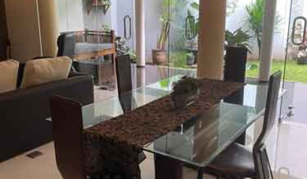 Rumah di Komplek Alamanda Dago Permai Bandung