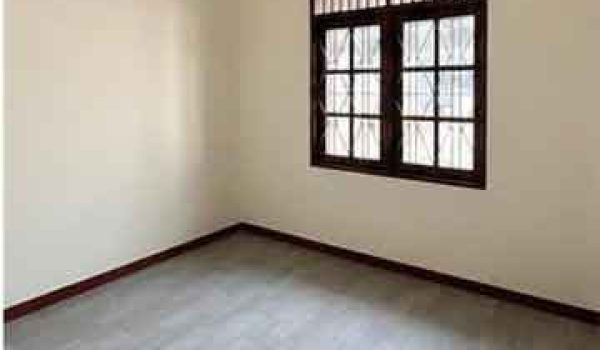 Rumah di Komplek Perumahan Camar Bintaro Sektor 3