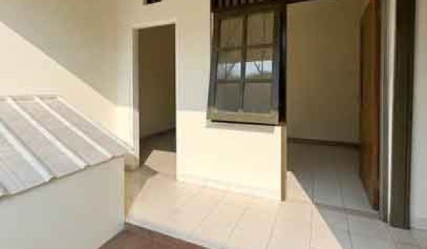 Rumah di Komplek Perumahan Camar Bintaro Sektor 3