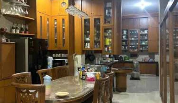 Rumah di Sayap Jalan Bungur Besar Raya Jakarta Pusat