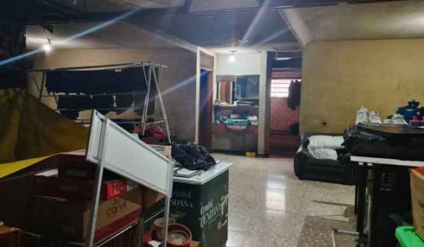 Rumah di dekat alun-alun Kota Bandung